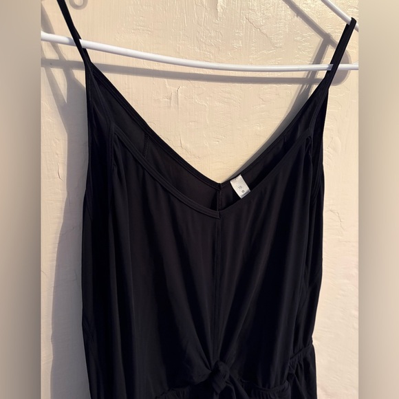 lululemon athletica: Women’s Black Sleeveless Jumpsuit with Waist Tie - Picture 3 of 6